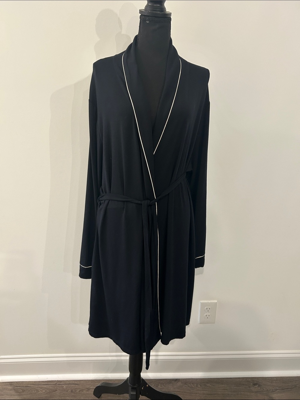 Eberjey Gisele Tuxedo Robe Black Ivory Cream XL Like New